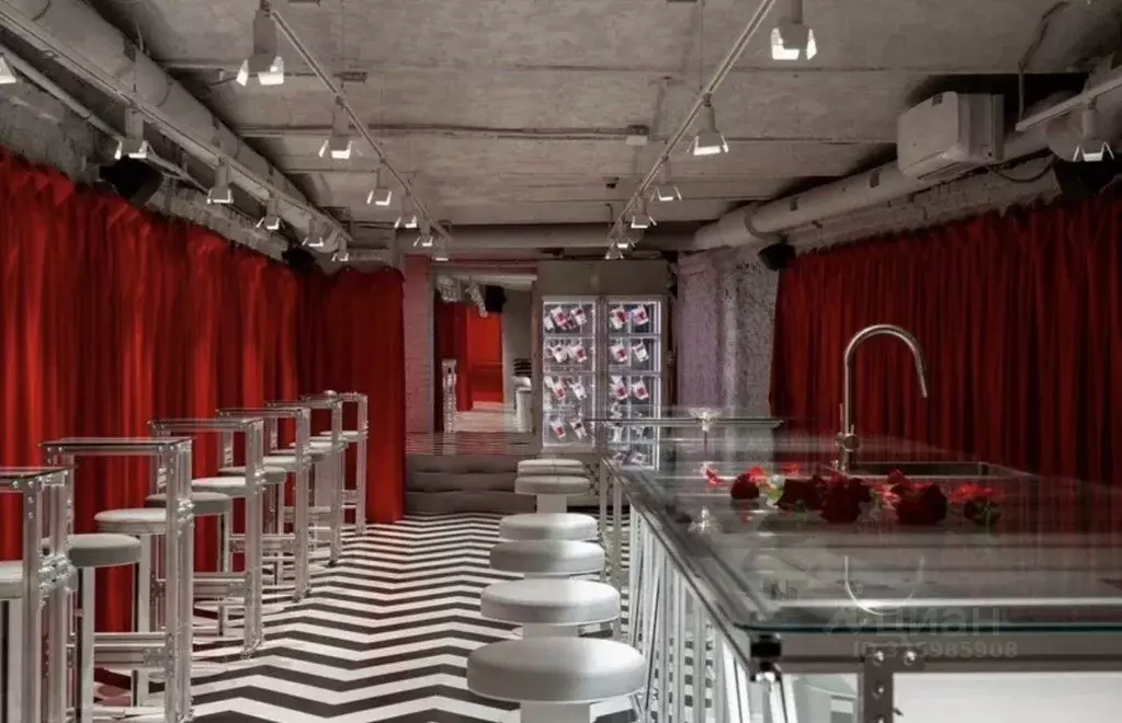 Помещение свободного назначения в Москва ул. Петровка, 19С3 (200 м) - Фото 2