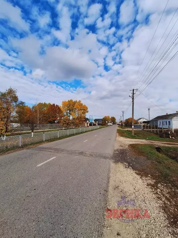 Дом в Краснодарский край, Крымский район, Киевское с/пос, с. ... - Фото 2