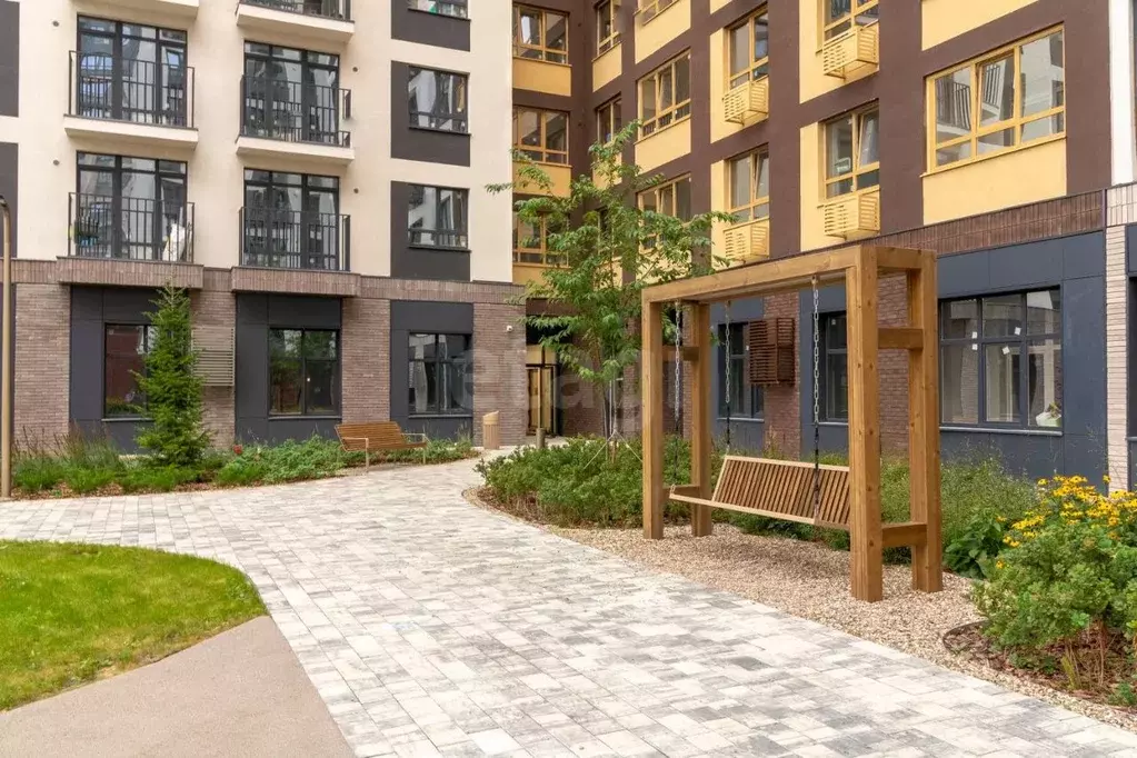2-к кв. Тюменская область, Тюмень проезд Капитана Куликова, 5 (56.8 м) - Фото 1