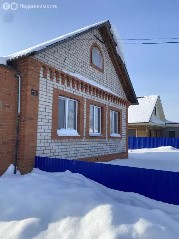 Дом в село Садовка, Октябрьская улица, 15 (65 м) - Фото 1