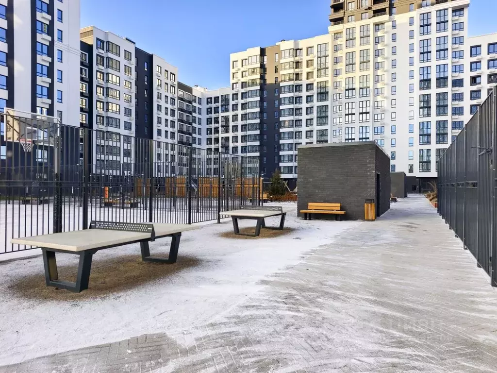 2-к кв. Тюменская область, Тюмень ул. Братьев Бондаревых, 5 (66.6 м) - Фото 2