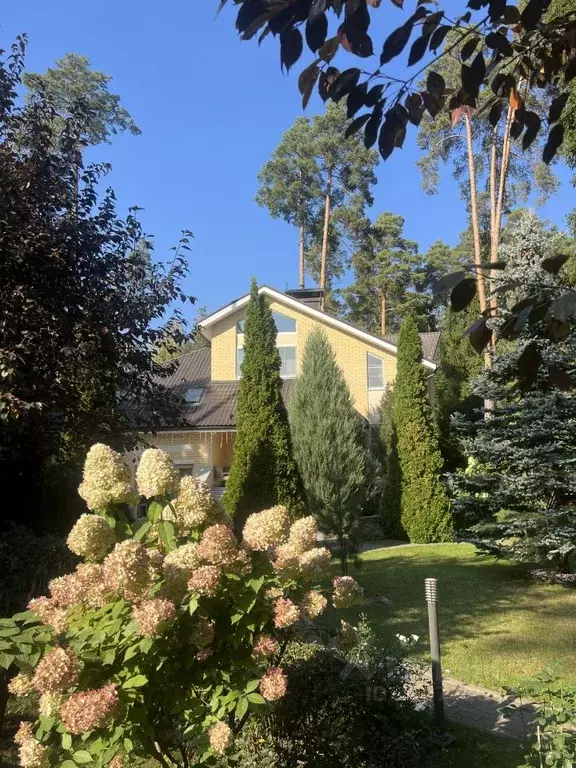 Коттедж в Московская область, Одинцовский городской округ, пос. ... - Фото 1