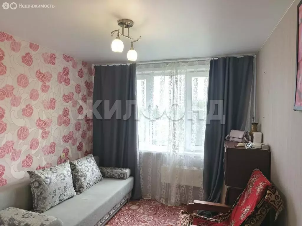 2-комнатная квартира: Карасук, Рабочая улица, 4 (42.7 м) - Фото 1