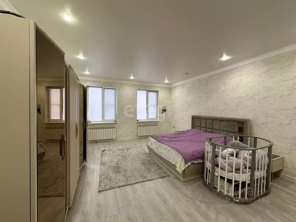 Дом в Ингушетия, Назрань ул. А-Г.Д. Тангиева (400 м) - Фото 1