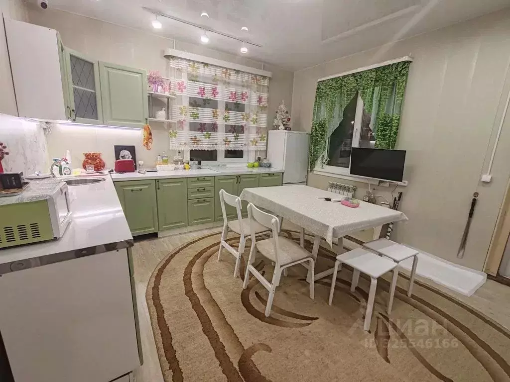 Дом в Марий Эл, Юрино городское поселение, Юрино пгт ул. Карла Маркса, ... - Фото 2