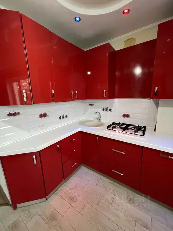 3-к кв. Северная Осетия, Владикавказ Краснодонская ул., 10 (68.0 м) - Фото 1