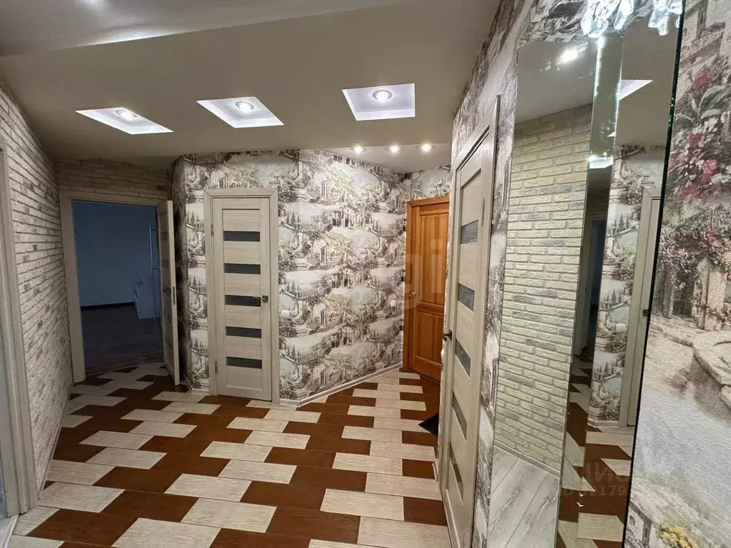 3-к кв. Кировская область, Киров Октябрьский просп., 11 (67.5 м) - Фото 1