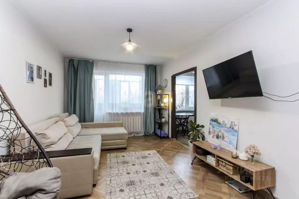 2-к кв. Тюменская область, Тюмень ул. Пермякова, 43 (47.5 м) - Фото 0