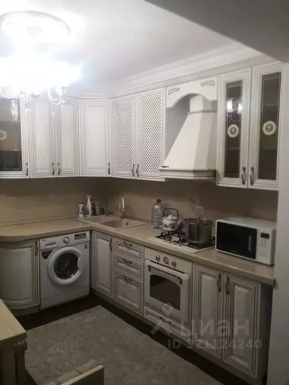 2-к кв. Дагестан, Каспийск ул. Хизроева, 20 (60.0 м) - Фото 0