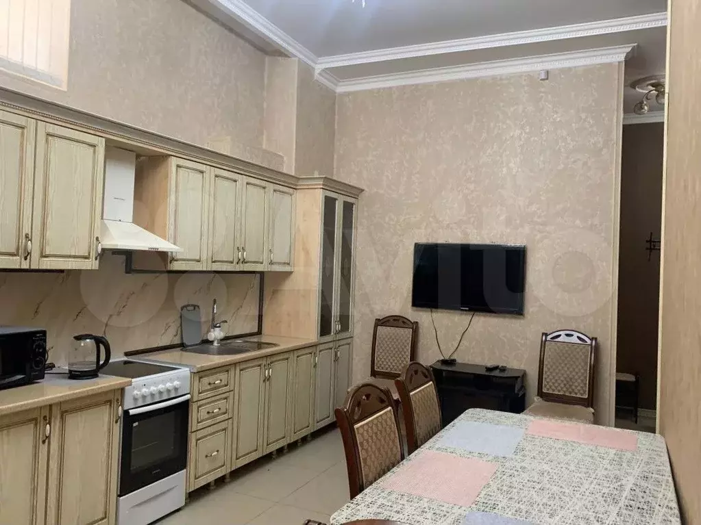 1-к. квартира, 45 м, 1/10 эт. - Фото 0