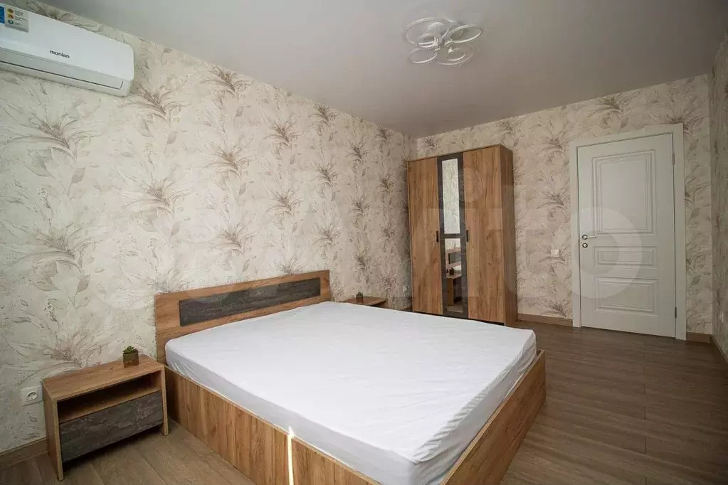 3-к. квартира, 90 м, 4/19 эт. - Фото 0