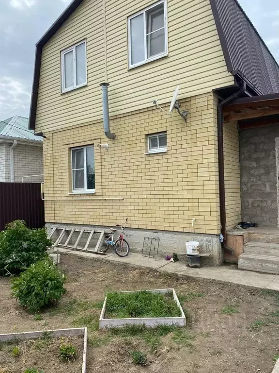 Дом в Астраханская область, Приволжский район, с. Растопуловка ... - Фото 1