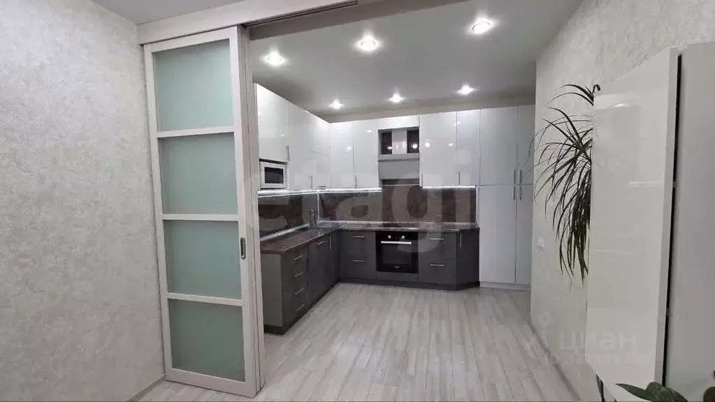 2-к кв. Башкортостан, Уфа ул. Цюрупы, 145/1 (65.0 м) - Фото 2