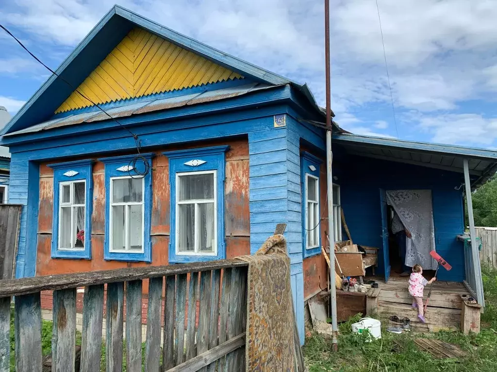 Дом в Татарстан, Альметьевский район, Нижнеабдуловское с/пос, с. ... - Фото 1