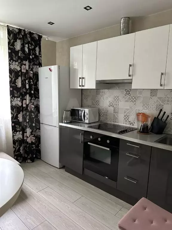 1-к. квартира, 40 м, 2/14 эт. - Фото 0