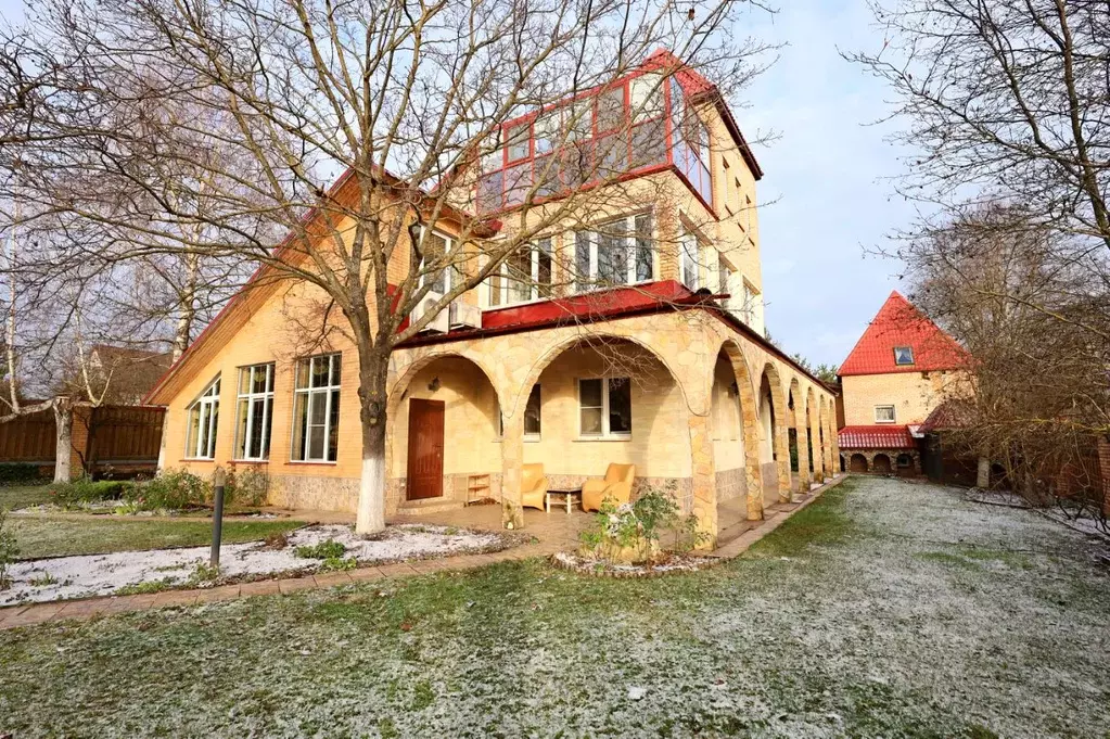 Коттедж в Московская область, Красногорск городской округ, с. ... - Фото 1