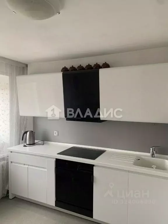 4-к кв. Бурятия, Улан-Удэ ул. Строителей, 40 (70.4 м) - Фото 1