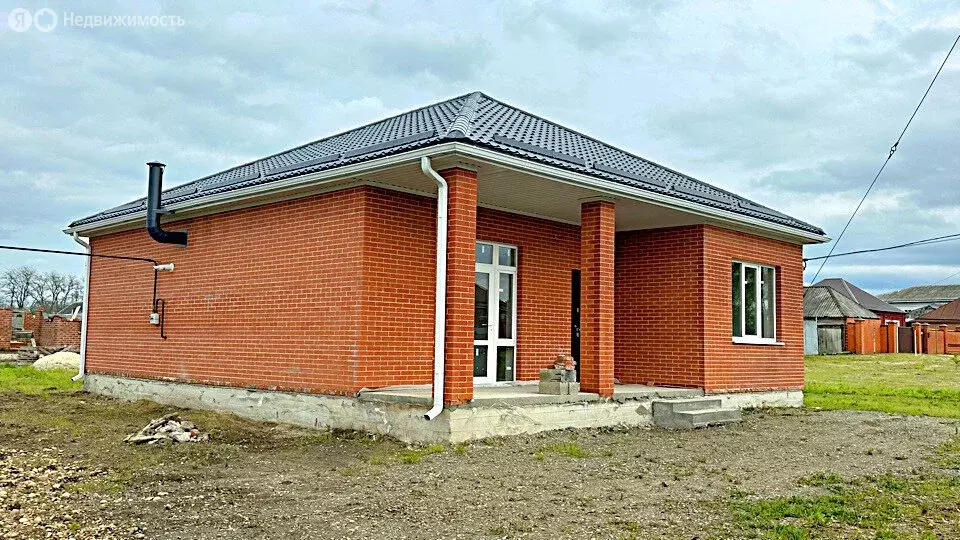 Дом в станица Прочноокопская, улица Толстого (120 м) - Фото 1