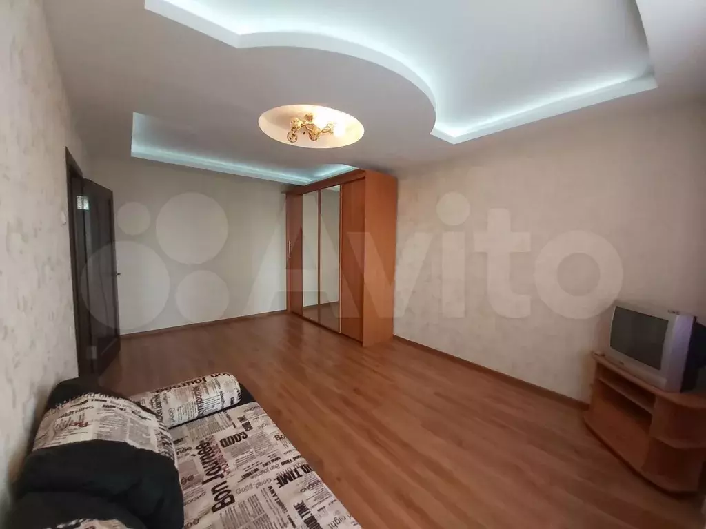 1-к. квартира, 40 м, 3/17 эт. - Фото 1