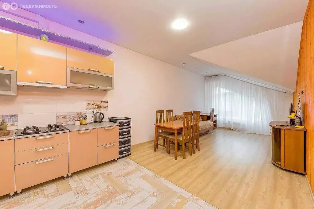 2-комнатная квартира: Геленджик, Геленджикский проспект, 4 (110 м) - Фото 2