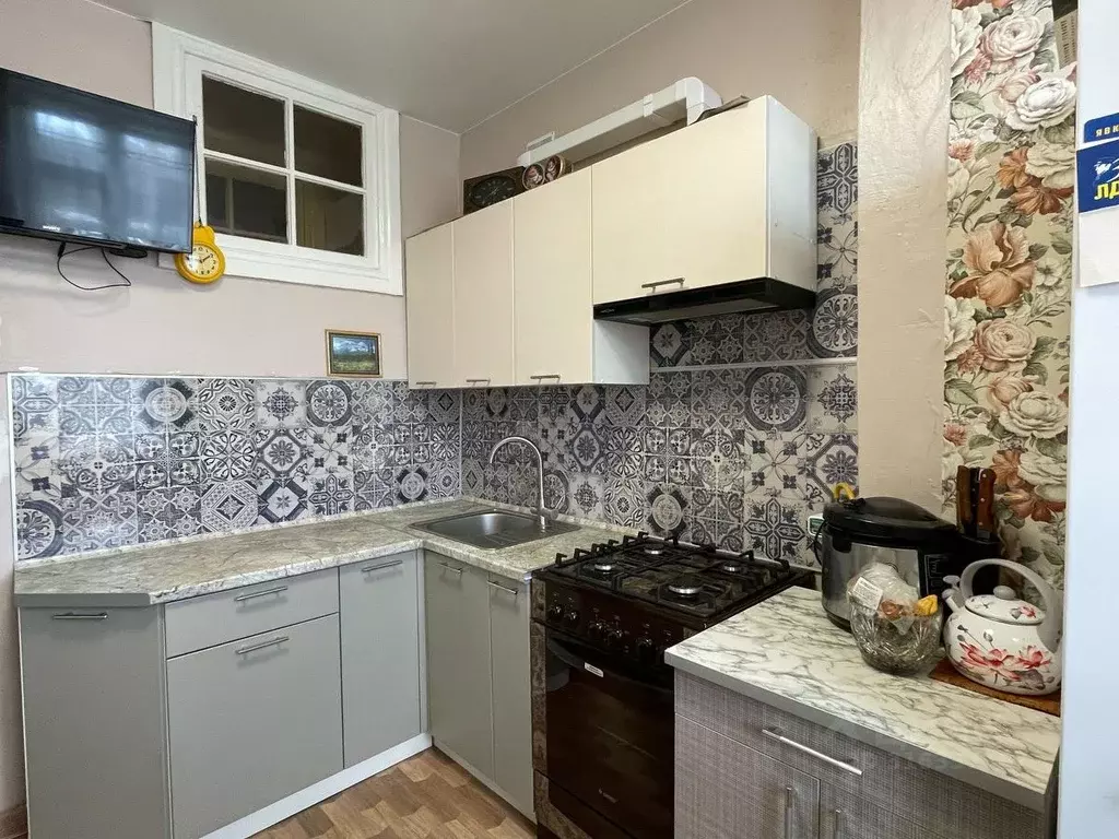 2-к кв. Кировская область, Киров Комсомольская ул., 30 (55.0 м) - Фото 0