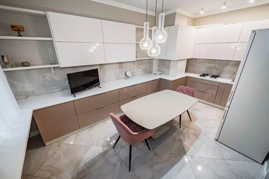 3-к кв. Калининградская область, Калининград ул. Ватутина, 22 (104.8 ... - Фото 1