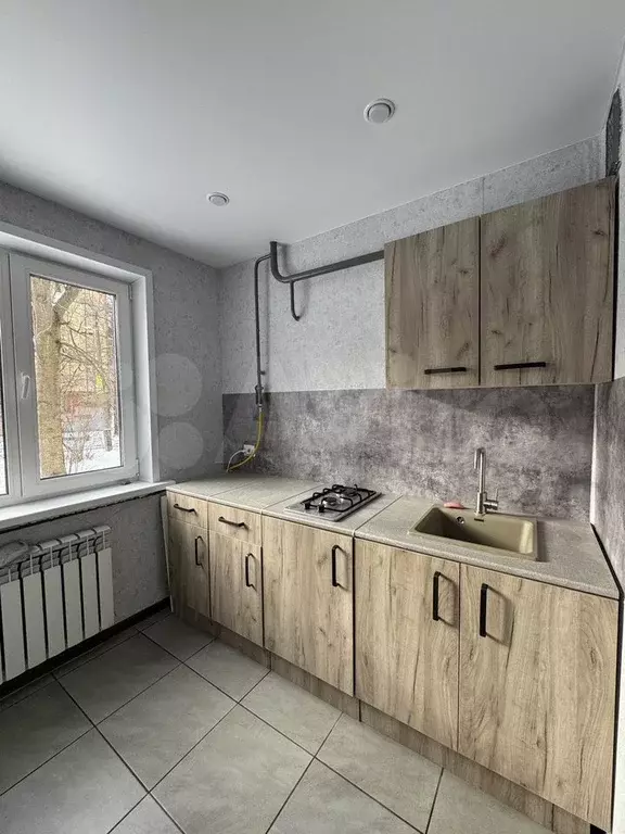 1-к. квартира, 30 м, 1/5 эт. - Фото 0