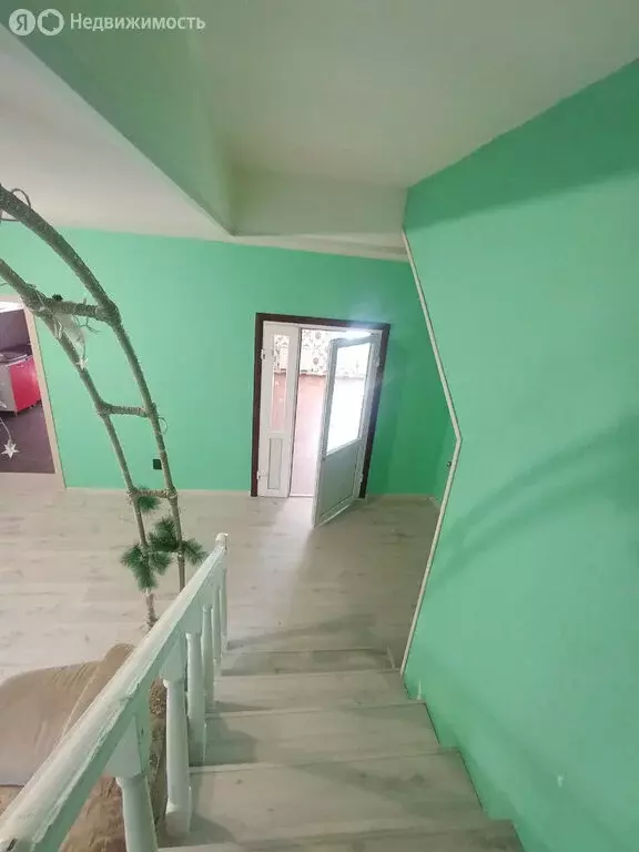 Дом в Ялуторовск, улица Свердлова (178.7 м) - Фото 1