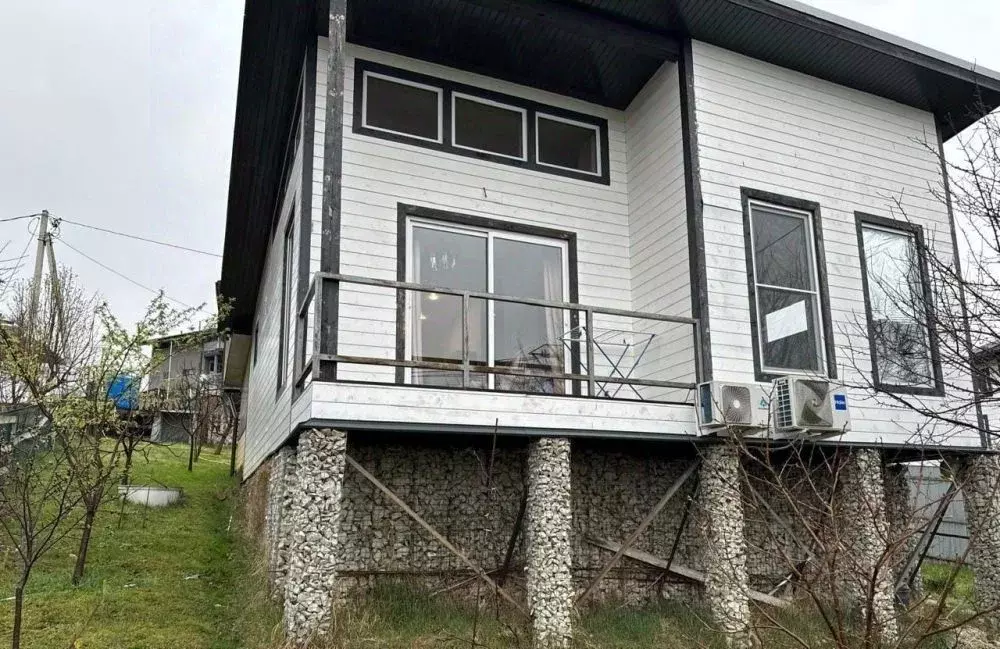 Дом в Краснодарский край, Сочи пос. Лоо, ул. Алычевая, 23 (89 м) - Фото 1