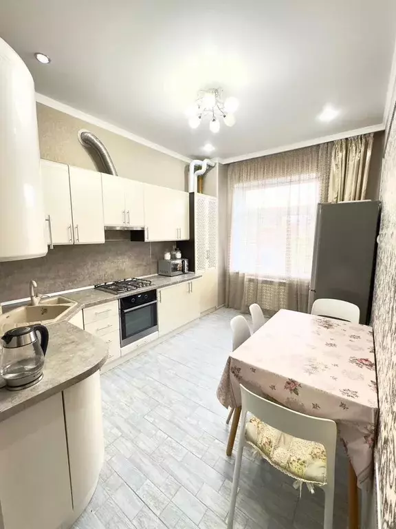 2-к кв. Ставропольский край, Ессентуки ул. 60 лет Победы, 7 (65.0 м) - Фото 1