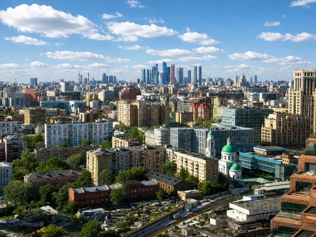 6-к кв. Москва Летниковская ул., 11к1 (238.9 м) - Фото 1