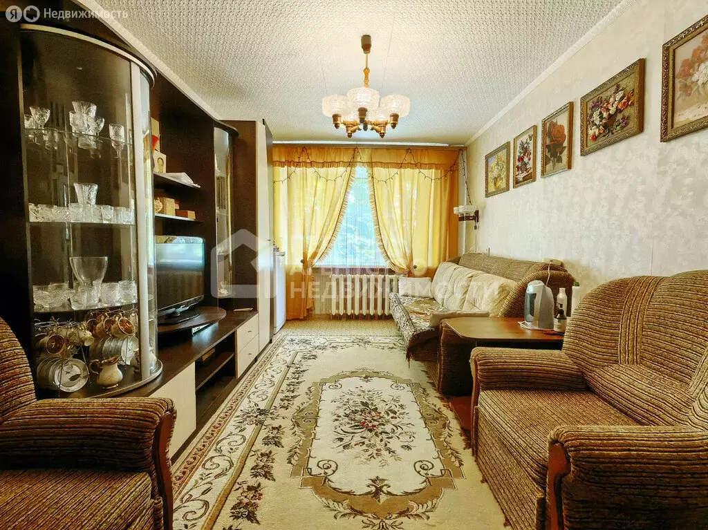 3-комнатная квартира: Кремёнки, Кремёнки, улица Циолковского, 3 (63.1 ... - Фото 0