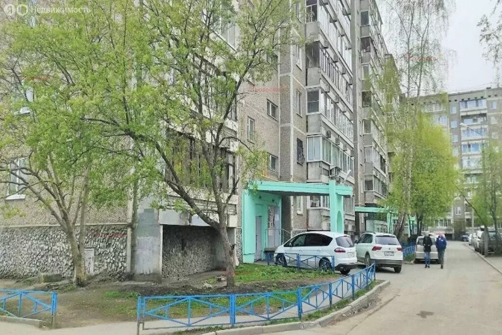 3-комнатная квартира: Екатеринбург, улица Амундсена, 61 (64 м) - Фото 1