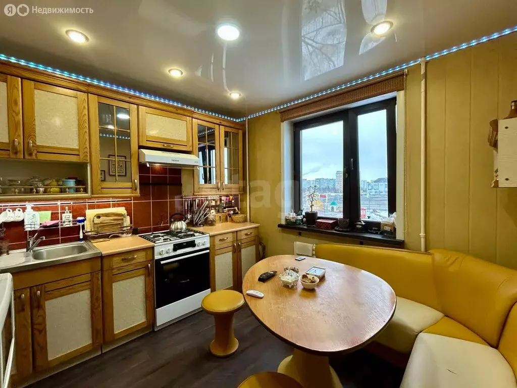 2-комнатная квартира: Усинск, Молодёжная улица, 4 (51.1 м) - Фото 2