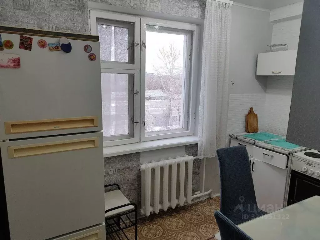 2-к кв. Тюменская область, Тюмень ул. Космонавтов, 33А (42.0 м) - Фото 1