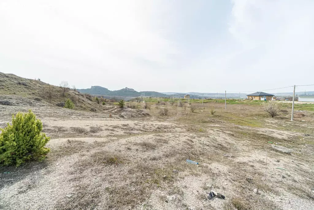 Участок в село Танковое, Карьерная улица (11 м) - Фото 1