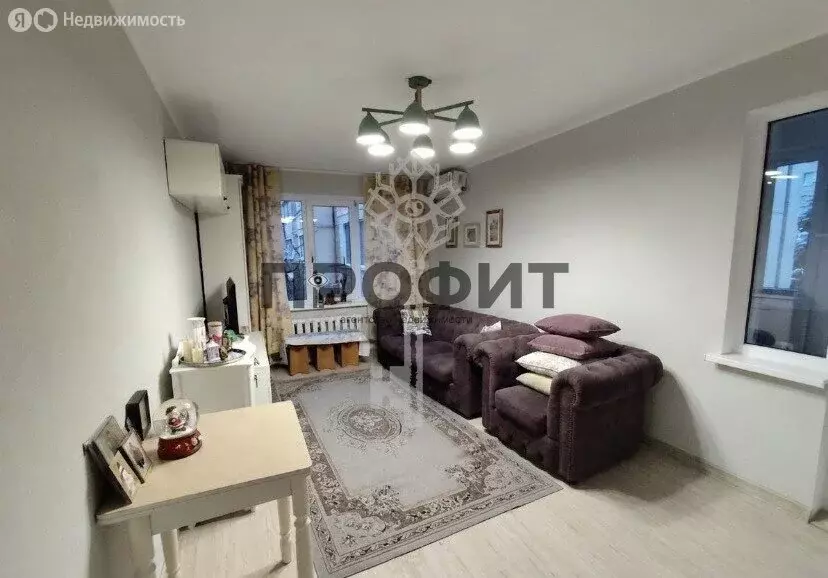 2-комнатная квартира: Алушта, улица 60 лет СССР, 7 (47.5 м) - Фото 1