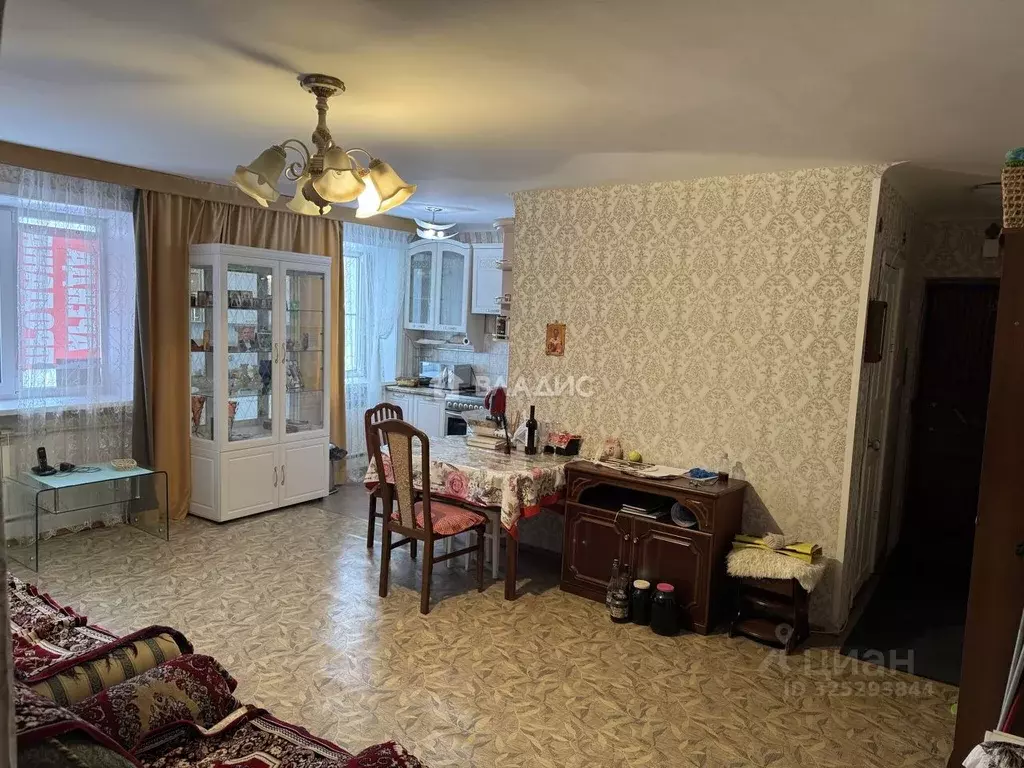 3-к кв. Бурятия, Улан-Удэ ул. Димитрова, 2 (54.0 м) - Фото 1