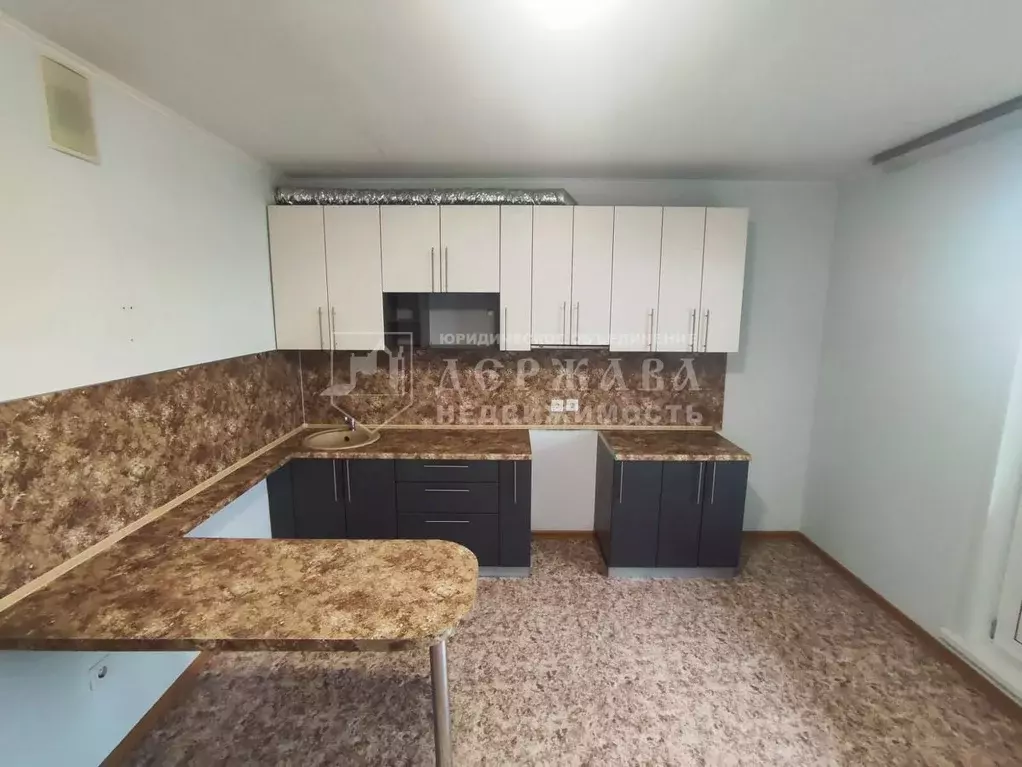 1-к кв. Кемеровская область, Кемерово просп. Восточный, 25 (30.0 м) - Фото 0