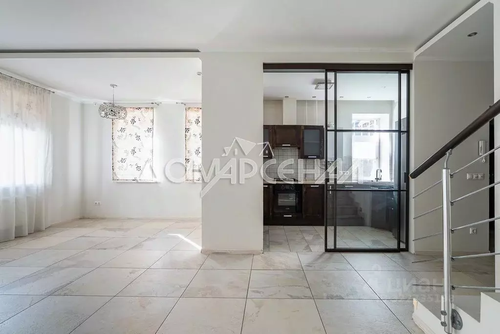 Таунхаус в Москва Бристоль кп,  (150 м) - Фото 2