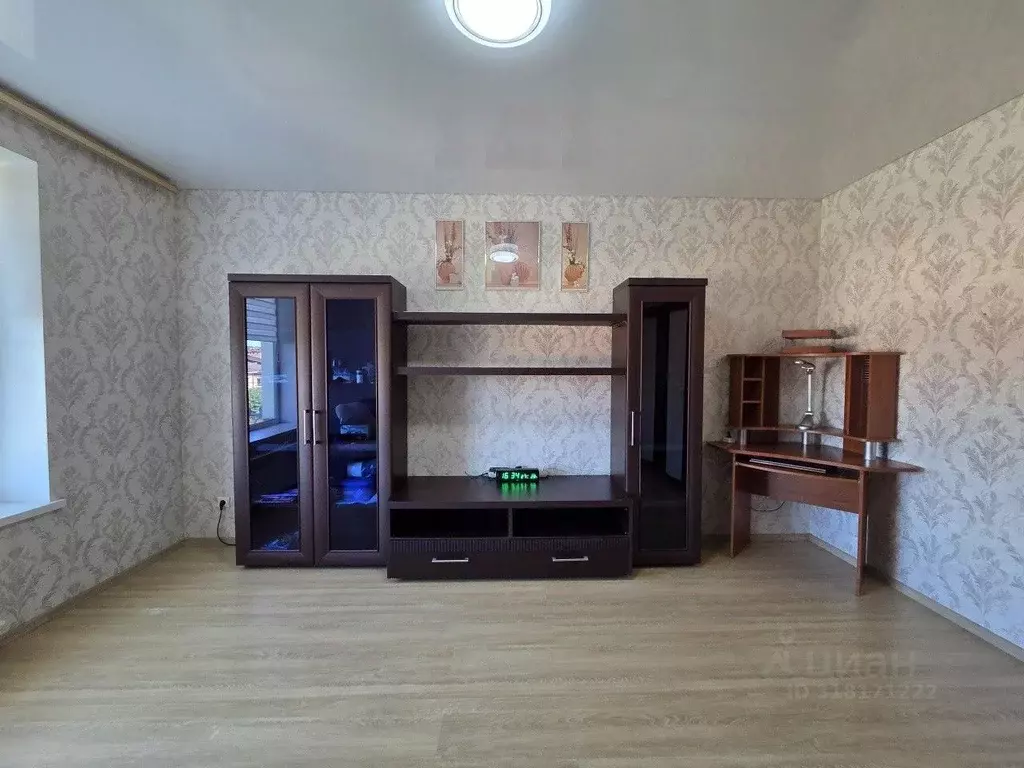 1-к кв. Оренбургская область, Оренбургский район, с. Ивановка ул. ... - Фото 0