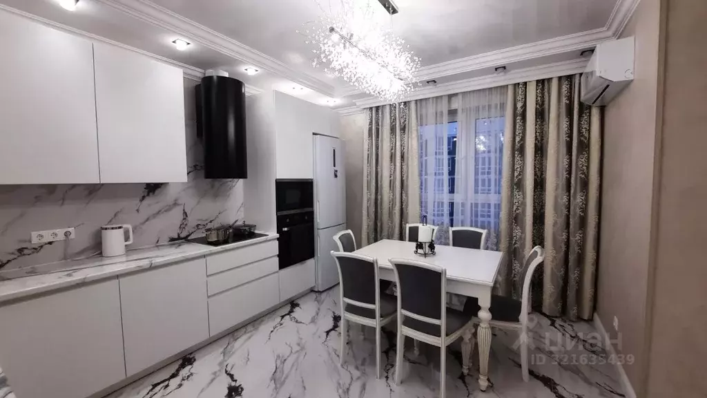 2-к кв. Краснодарский край, Краснодар Сормовская ул., 1/3 (66.1 м) - Фото 0