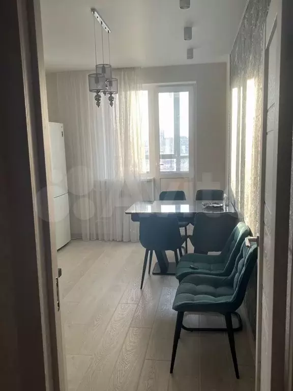 2-к. квартира, 64 м, 8/16 эт. - Фото 0