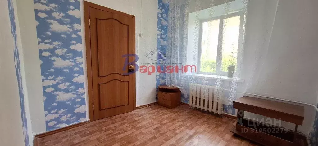 3-к кв. Челябинская область, Чебаркуль ул. Калинина, 1 (51.2 м) - Фото 0