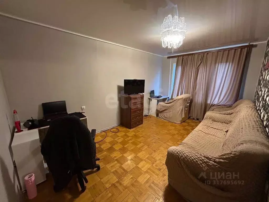 2-к кв. Удмуртия, Ижевск ул. 10 лет Октября, 24 (43.6 м) - Фото 0