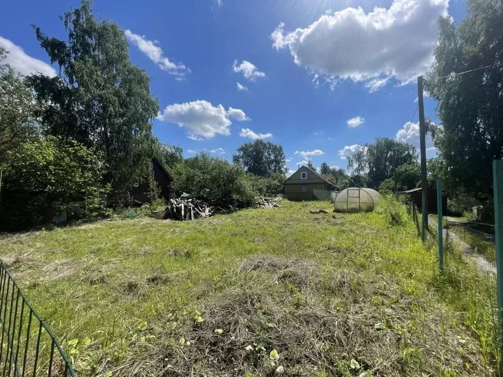 Участок в Ленинградская область, Никольское Тосненский район, Керамик ... - Фото 0