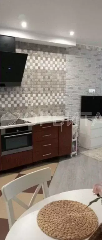 4-к кв. Тюменская область, Тюмень Солнечный проезд, 22 (81.5 м) - Фото 2