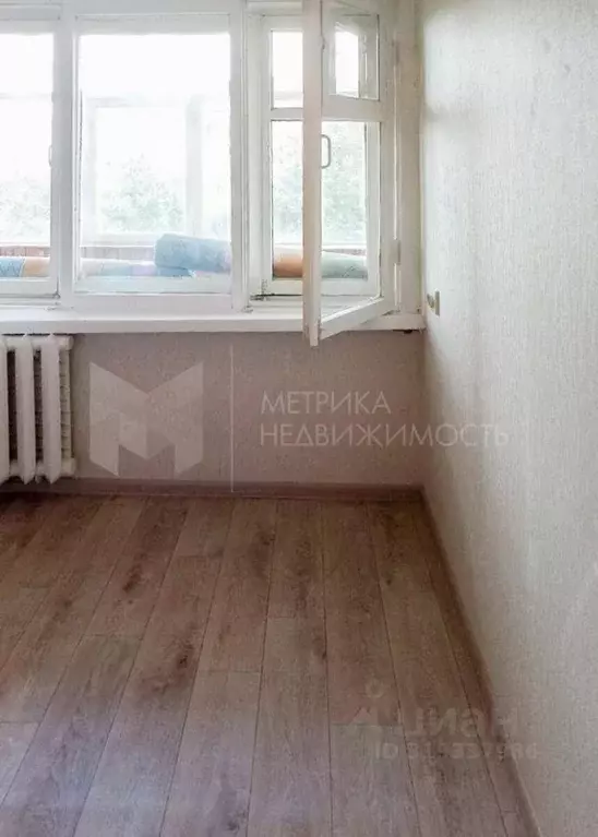1-к кв. Тюменская область, Тюмень ул. Судостроителей, 34 (30.4 м) - Фото 0