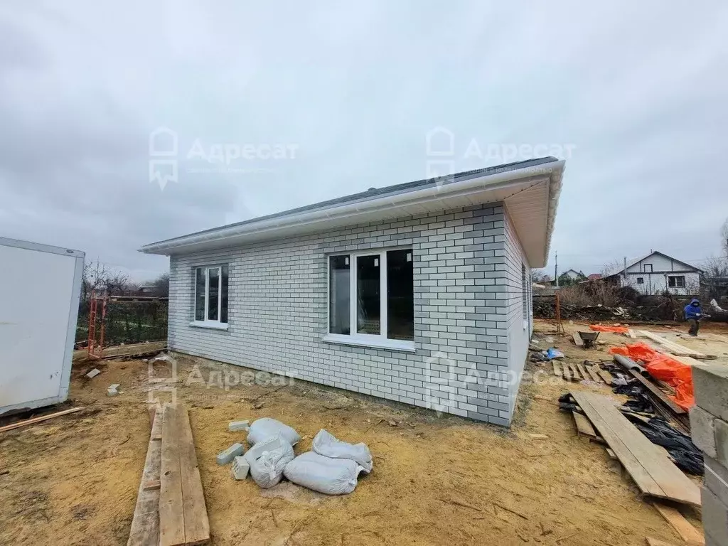 Дом в Волгоградская область, Краснослободск Среднеахтубинский район, ... - Фото 1