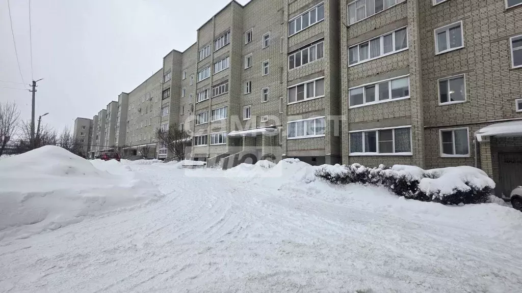 3-к кв. Пензенская область, Кузнецк Фабричная ул., 99 (68.6 м) - Фото 1